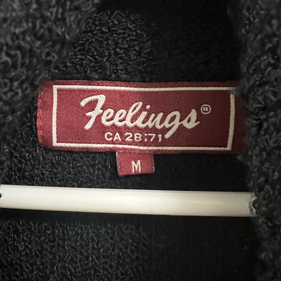 Sweater - Picture 3 of 6